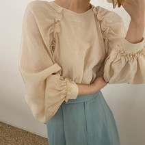 비비에모 샤랄 숄더 프릴 블라우스 01011