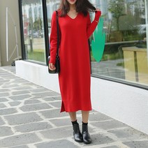 데일리앤 브이넥 쥬이드 니트 원피스