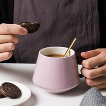 특이한 도자기 손잡이 머그컵 북유럽 홈카페 커피잔, 옐로우