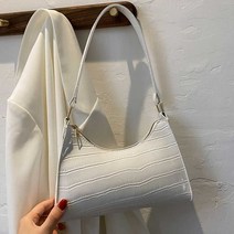 뱀피 무늬 가방 디자인 토트백 20대 대학생 패피룩-735056NH 애니