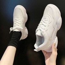 여학생캐주얼화 여자친구선물 패션 요즘핫한 여행 편한 신발 20대 운동화 코디 30대 데 쇼핑사이트