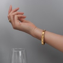 kirahosi 키라호시 유럽과 미국 패션 로마 숫자 티타늄 스틸 팔찌 오픈 커플 팔찌 간단한 18K 로즈 골드 팔찌 도매 88DH8134