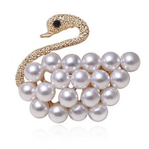 Golden Swan Brooch브로치 패션브로치 옷핀브로치 패션 큐빅 보석 명품 악세사리 옷핀