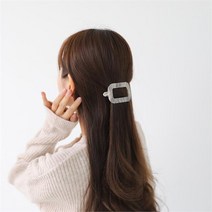 셀러허브(잡화) 여자 컷아웃 그라데이션 톤온톤 느낌 머리핀