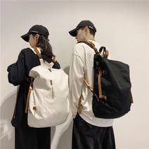 유니크한 디자인 백팩 넉넉한 사이즈 백팩 대용량