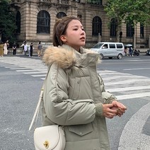블링앤수 시크한 여성 오버핏 하프 패딩 IZZ065