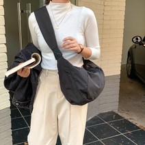 로로프렌즈 여성 데일리 캐주얼 패딩 크로스백