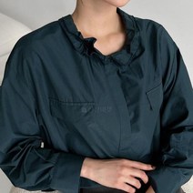 옷자락 여자 프릴 라운드넥 핀턱 퍼프 백버튼 블라우스