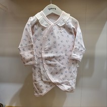 $아가방$ #러블리한 여아배내가운 #미친가성비 배내가운 #부드러운 면소재 #무형광 소재 배내가운 #품절임박 #여아 인기배내우주 #간단한 똑딱이 단추