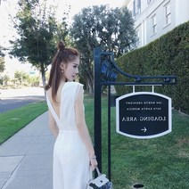 베프몰 브이 레이스 점프슈트