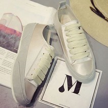 화이트 핑크 심플 스니커즈