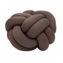 북유럽 디자인하우스스톡홀름 Design House Stockholm Knot 쿠션 XL Brown