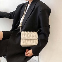 URB_미우사각중 미니크로스백 e11884 고급스러운 실용적인선물 캐쥬얼 캐주얼한스타일 독특한 간편한스타일