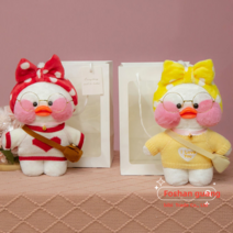 PKTOYS 귀여운 빵빵 오리인형 피큐어 큐티 옷 입히기 친구 생일 커플 여자 세트 재미있는 선물 30CM, 홍파점발대+황파점발벨트