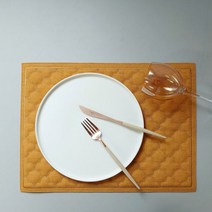 아르떼펠레 골드 플라워 사각 테이블 매트2P - 옐로우