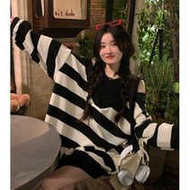 어깨트임 맨투맨 스트라이프 오프 숄더 원피스