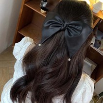 베릿 진주 왕리본 블랙 새틴 실크 헤어핀 자동핀