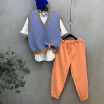 씨샵인더룸 / 토토 패턴 배색 브이넥 니트 조끼 2color