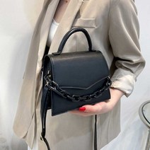 여대생 직장인 미니백 체인 크로스백 보세 가방 코디 0.1153ea