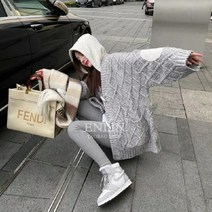 패치후드 다이아 꽈배기 루즈핏 도톰한 여자가디건