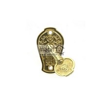 창문 청자 사시꼬미 골드 / 유리문 걸고리 창문 미닫이문 열림 방지 잠금장치 창틀 발코니 베란다 샷시 창호 스토퍼 열쇠 추락방지 방범용품