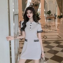 에씨클레오 봄코디 포인트를 주며 2만원대 선물 소매와 앞부분 배색으로 매력을 더한 큐티원피스 숏원피스 봄 카라넥 로맨틱 E-607574