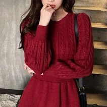 식스에비뉴 라운드넥 꽈배기 니트 원피스