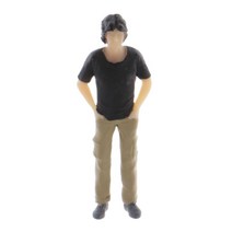 THE VEDO SHOP 1:64 피규어 디오라마 유니폼 남자 모델 - 장착 된 GTR 자동차 장면 세터 피규어 모델 디스플레이 장난감 플레이, 설명, 수지, 양손 포켓