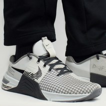 국내매장용 NIKE 나이키 메트콘 8 포톤 더스트 DO9328-004 남성 여성 트레이닝화 패션 스니커즈 운동화