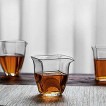 사각 유리 숙우 공도배, 공도배 3