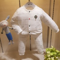 아가방 60% 봄 베이비페어! 땀많은 베이비들 무형광 얇은 유아 실내복! 봄봄 산뜻하여라 실내 상하복! 산뜻한 그린그린 단추도 스냅이라 더 좋아 좋아!