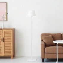 마켓비 ROBUS 장스탠드 조명 플로어 스탠드 E26 145cm, 화이트 1651.5750