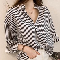 브룬 여성 스트라이프 브이넥 루즈핏 블라우스