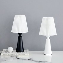 마켓비 VIANT 단스탠드 E14 플레어형 명품 원목 거실무드등 침실스탠드조명 2종 택1, 전구추가(하얀색), 블랙