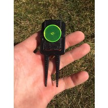 볼 마커가 있는 시가 홀더 골프 디벗 수리 도구