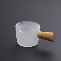 두꺼운 유리 단일 주둥이 나무 손잡이 측정 컵 우유 커피 에스프레소 제작을 위한 손잡이가 있는 가정용 미니 유리 컵 1 개