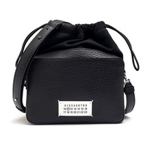 [메종마르지엘라] 메종 마르지엘라 5AC 카메라백 블랙 SB1WG0018-P4348-T80