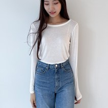 매력 가득 트윈 U넥 여성 긴팔티셔츠