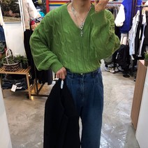 디퍼 비비드 오버핏 꽈배기 브이넥 니트