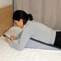 젠틀리머 폰쿠션 삼각쿠션 등받이 허리쿠션 허리받침 역류성식도염쿠션 다리올리기