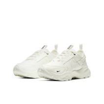 나이키 우먼 TC7900 써밋화이트