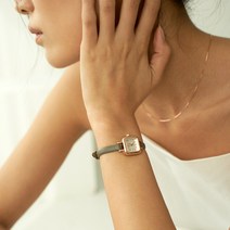 여자 여성용 패션 미니 예쁜 사각 스퀘어 팔찌 소가죽 가죽 시계줄 명품 브랜드 손목 클래식 학생 중학생 여학생 선물 포장