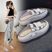 Y.GA 핫한 봄 여름 뒷굽 없는 반슬리퍼 여성 ins 바깥에착용 버클 샌들 편안한 푹신한 슬립온 앞막힌 통굽 슬리퍼 끈없는 발편한 3.5cm 통굽 샌들