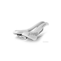 새로운 Selle SMP DYNAMIC 안장: 흰색 - 이탈리아산!