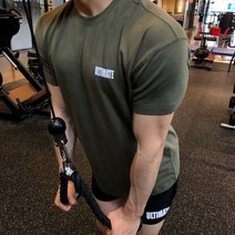 헬스웨어 짐웨어반팔 남자 머슬핏 반팔 운동반팔티 남자머슬핏 머슬핏카라티 할스반팔티 헬스티셔츠 머슬핏브랜드 어깨넓어보이는 기능성반팔티
