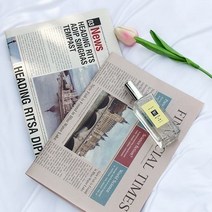 빈티지 인테리어 촬영소품 영자 신문, 레드