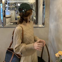 리카 스퀘어넥 꽈배기니트