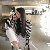 [메이빈스] 미텐 스트라이프 티셔츠