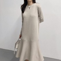 브이와이 [VY] 여자 민무늬 라운드 프릴 스웨터 넓은 H라인 롱원피스