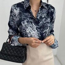 [랜덤플레이] 오피스 하객룩 수묵화 나염 블라우스